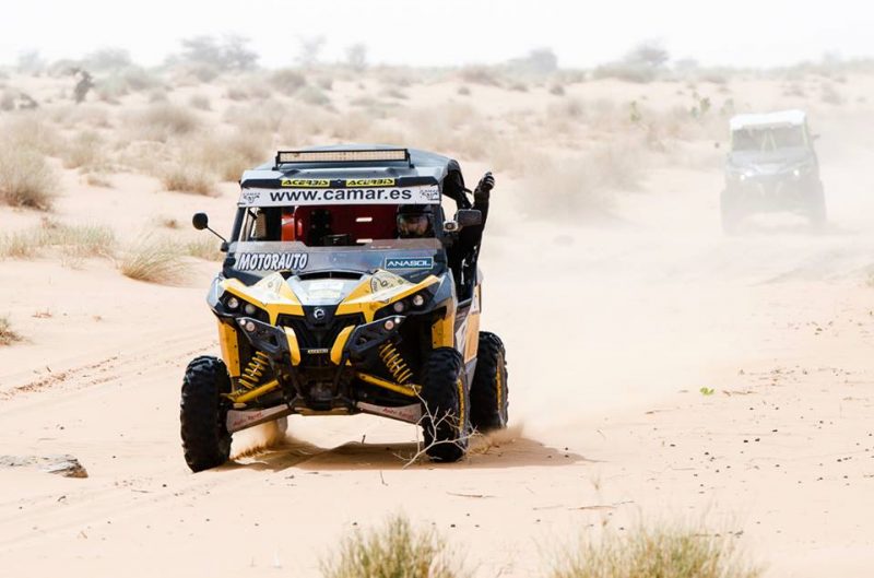 Buggy /UTV in desert rally